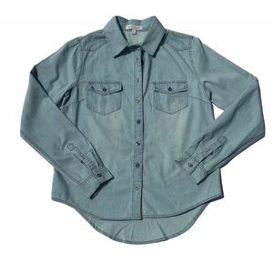 Long sleeve blue shirt